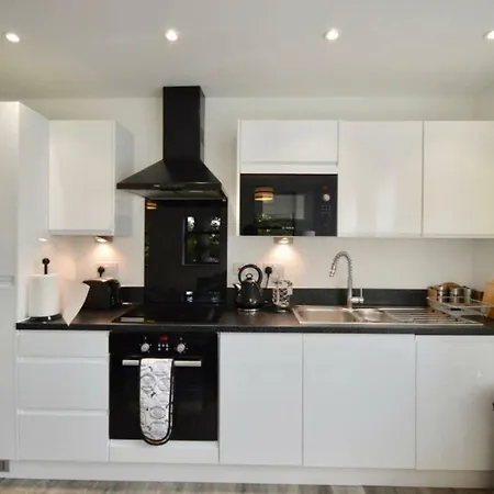 شقة Stylish 2 Bedroom In Downtown *